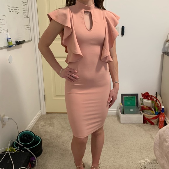 Beautiful spring ready light pink dress - Picture 2 of 5